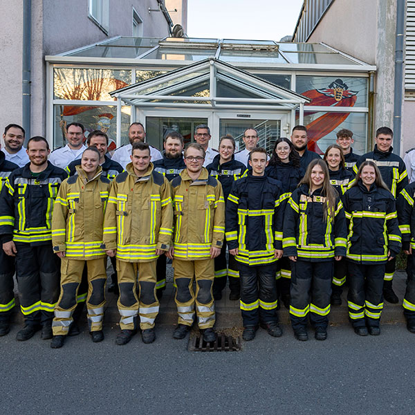 Neue Feuerwehrleute ausgebildet